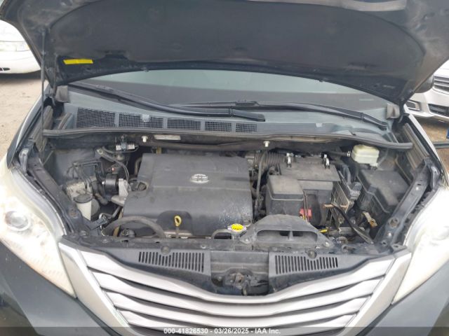 5TDYK3DC7FS675661 Toyota Sienna Xle Premium 8 Passenger