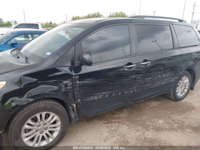 5TDYK3DC7FS675661 Toyota Sienna Xle Premium 8 Passenger