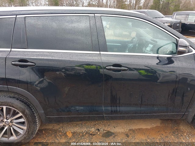 5TDJZRFH8HS510214 Toyota Highlander Xle
