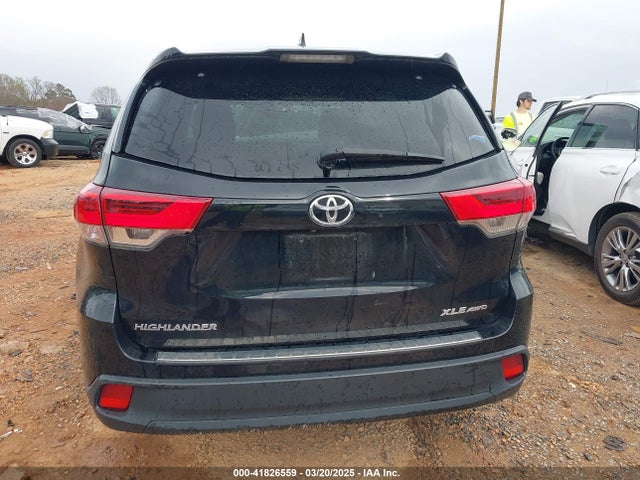 5TDJZRFH8HS510214 Toyota Highlander Xle