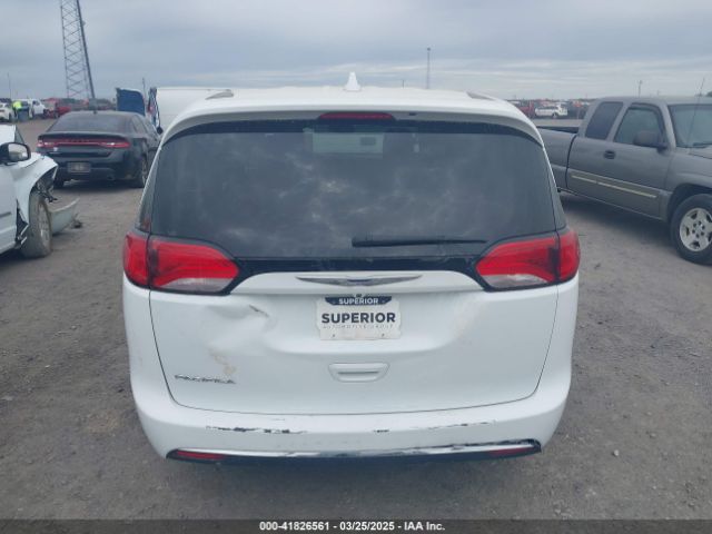 2C4RC1BG1HR768280 Chrysler Pacifica Touring Plus
