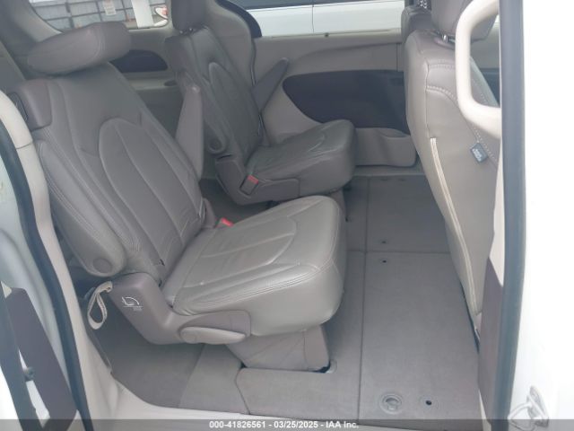 2C4RC1BG1HR768280 Chrysler Pacifica Touring Plus