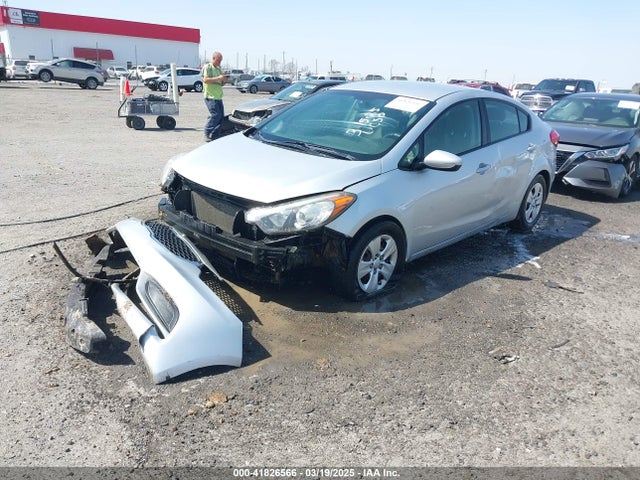 KNAFK4A65F5412387 KIA FORTE LX