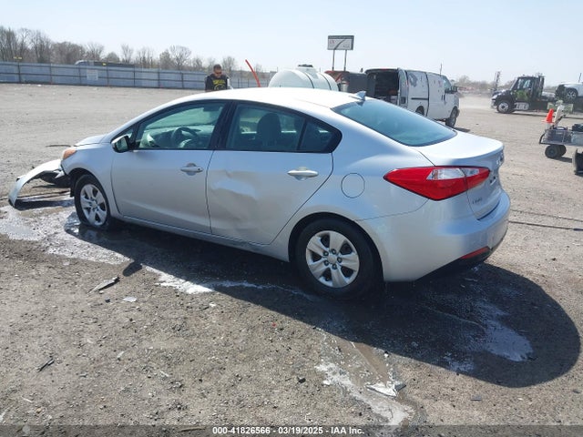 KNAFK4A65F5412387 KIA FORTE LX