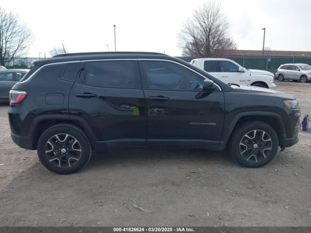3C4NJDBB2NT135824 Jeep Compass Latitude 4x4