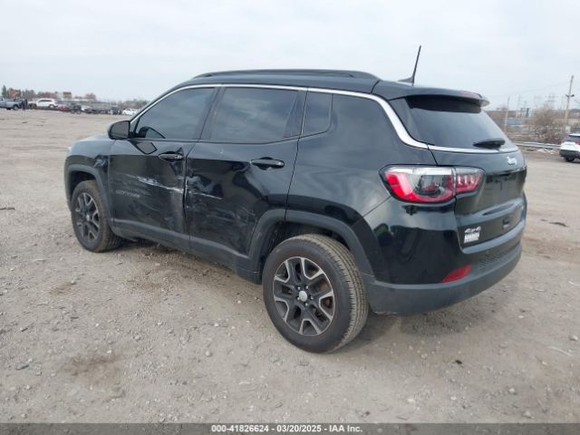3C4NJDBB2NT135824 Jeep Compass Latitude 4x4