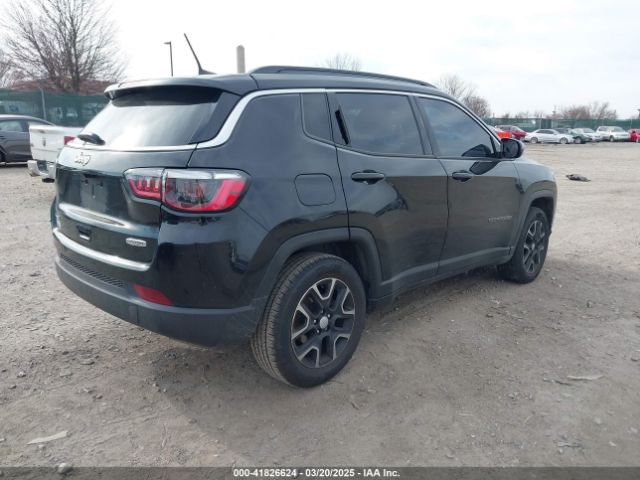 3C4NJDBB2NT135824 Jeep Compass Latitude 4x4