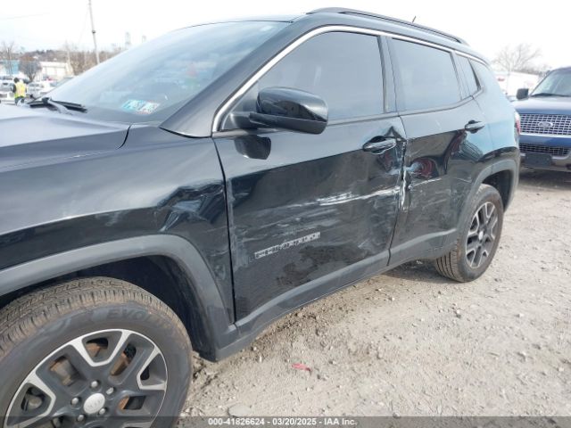 3C4NJDBB2NT135824 Jeep Compass Latitude 4x4