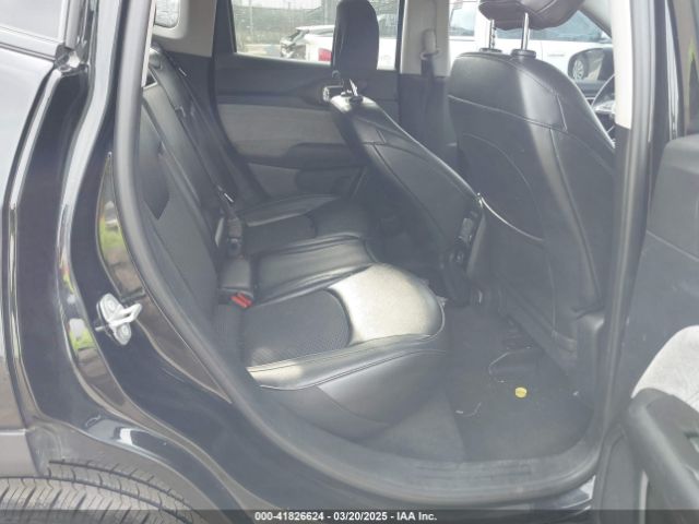 3C4NJDBB2NT135824 Jeep Compass Latitude 4x4