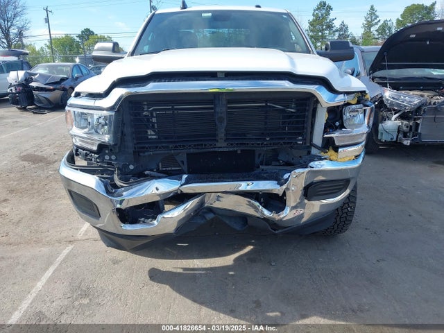 3C6UR5DJ8MG552586 RAM 2500 Big Horn  4x4 6'4 Box