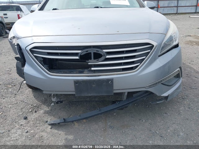 5NPE24AF2FH002760 Hyundai SONATA SE