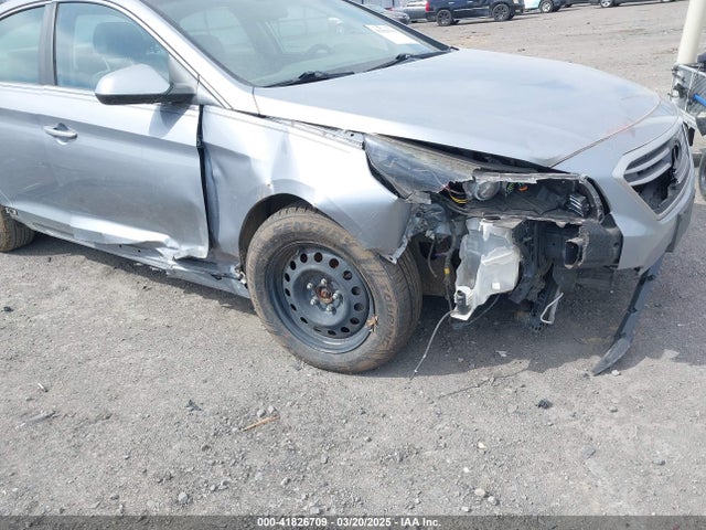 5NPE24AF2FH002760 Hyundai SONATA SE