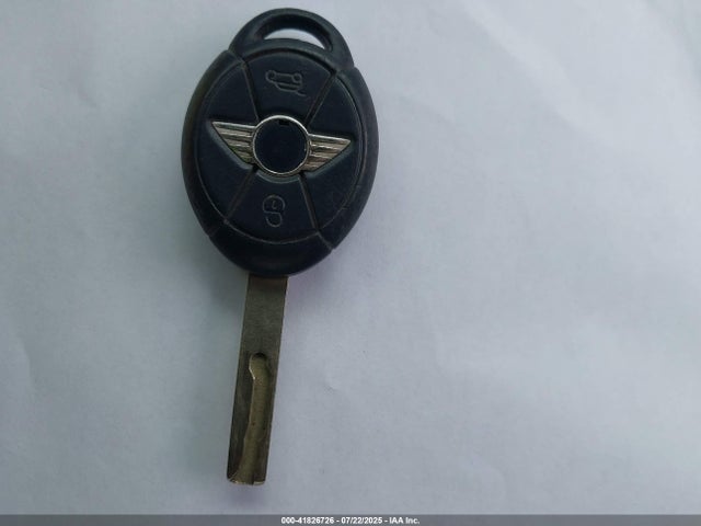 2006 MINI COOPER S WMWRE33516TJ33470 Photo 10