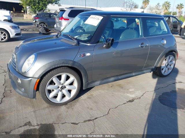 2006 MINI COOPER S WMWRE33516TJ33470 Photo 1