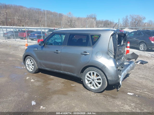 KNDJP3A5XJ7535373 KIA SOUL +