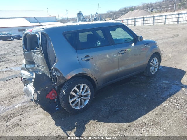 KNDJP3A5XJ7535373 KIA SOUL +