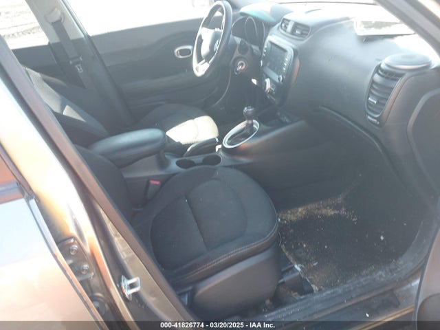 KNDJP3A5XJ7535373 KIA SOUL +