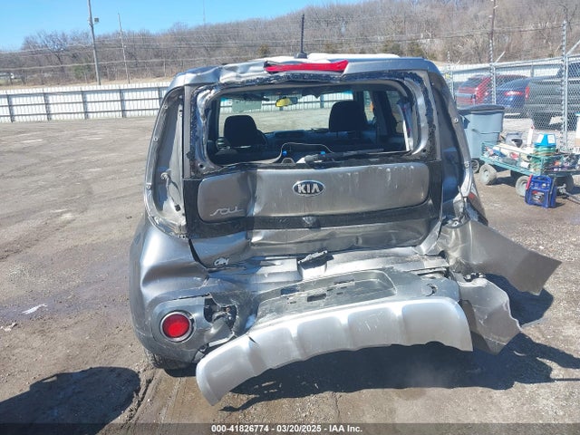 KNDJP3A5XJ7535373 KIA SOUL +