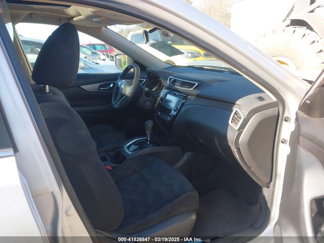 5N1AT2MV9EC757137 Nissan ROGUE SV