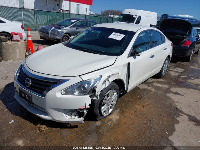 Nissan Altima 2.5 S 2014 1N4AL3AP1EN349712 Image 2