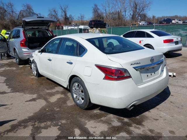 Nissan Altima 2.5 S 2014 1N4AL3AP1EN349712 Image 3