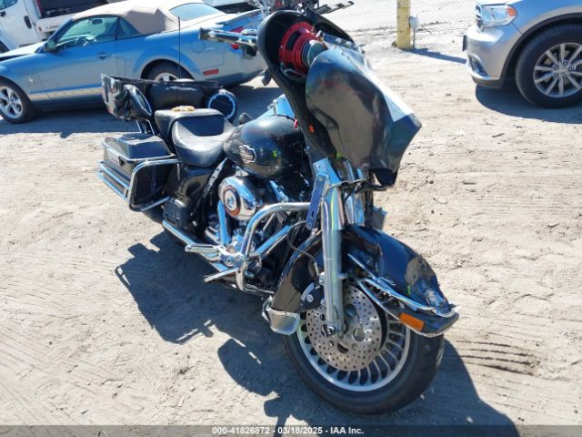 2009 HARLEY-DAVIDSON FLHTCU 1HD1FC4119Y620229