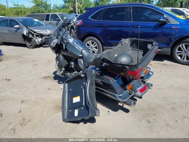 2009 HARLEY-DAVIDSON FLHTCU 1HD1FC4119Y620229 Photo 2