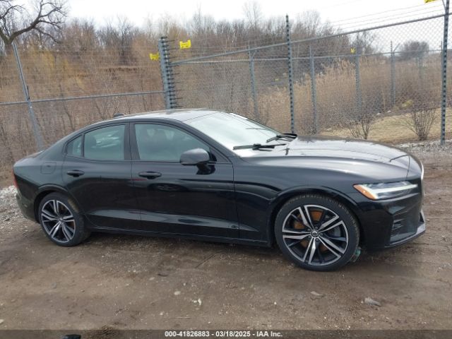 7JRA22TM9KG014922 Volvo S60 T6 R-design