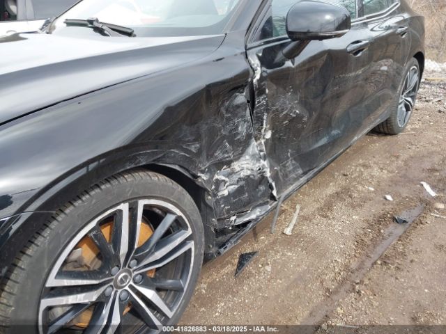 7JRA22TM9KG014922 Volvo S60 T6 R-design