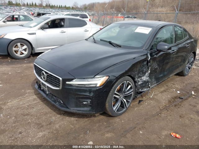 7JRA22TM9KG014922 Volvo S60 T6 R-design