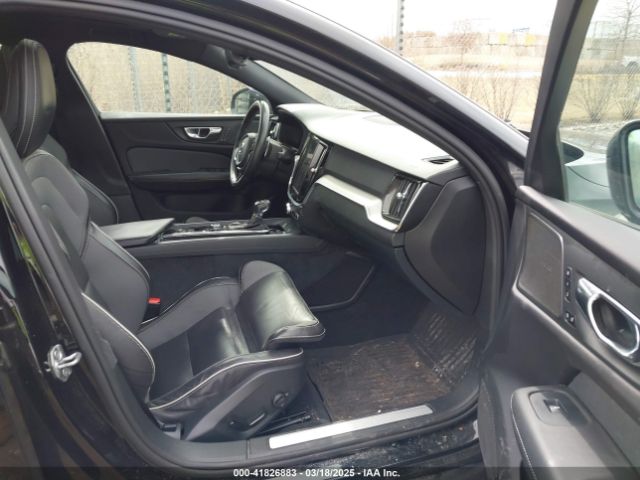 7JRA22TM9KG014922 Volvo S60 T6 R-design