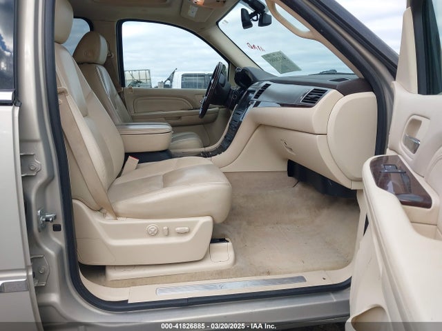 2007 CADILLAC ESCALADE ESV 1GYFK668X7R294852 Photo 4