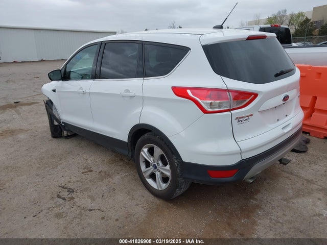 1FMCU0GX4GUB14442 Ford ESCAPE SE
