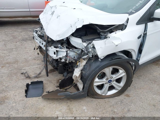 1FMCU0GX4GUB14442 Ford ESCAPE SE