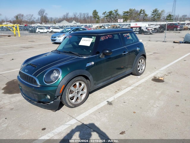 2010 MINI COOPER S WMWMF7C55ATX42617 Photo 1
