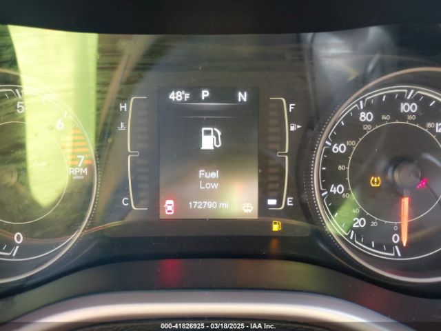1C4PJLCB7HW668185 Jeep Cherokee Latitude Fwd
