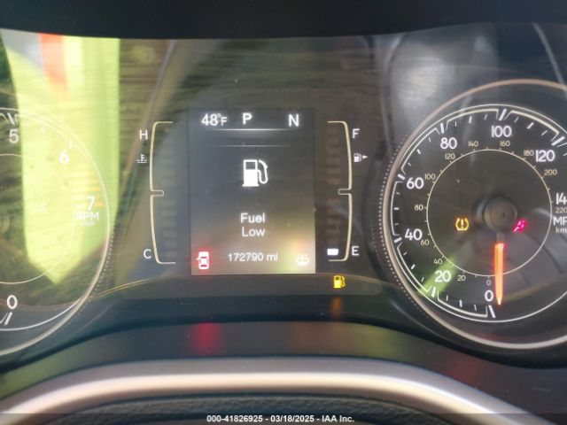 1C4PJLCB7HW668185 Jeep Cherokee Latitude Fwd
