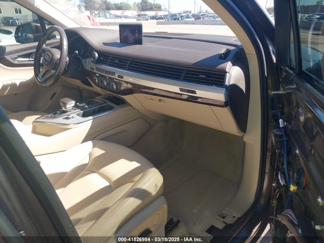 2019 AUDI Q7 WA1AHAF72KD027732 Photo 4