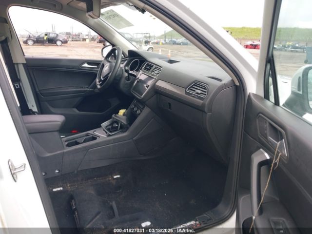 3VV3B7AX3LM107381 Volkswagen Tiguan