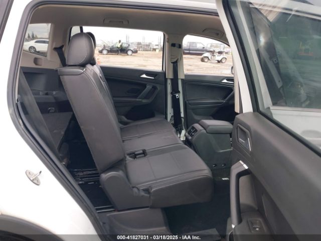 3VV3B7AX3LM107381 Volkswagen Tiguan