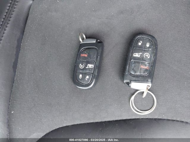1C4PJMLXXKD311619 Jeep Cherokee Altitude 4x4