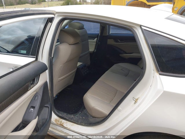 1HGCV2F92MA020218 Honda Accord Touring
