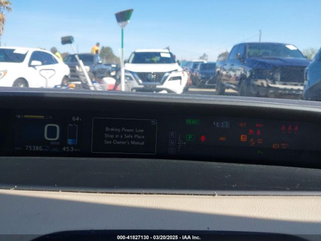 JTDKARFU4H3540840 Toyota Prius Three