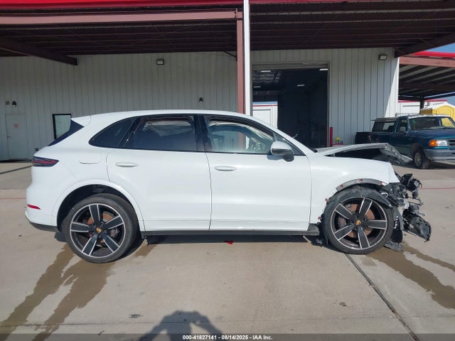 Porsche Cayenne 2023 WP1AA2AY0PDA06402 Image 13