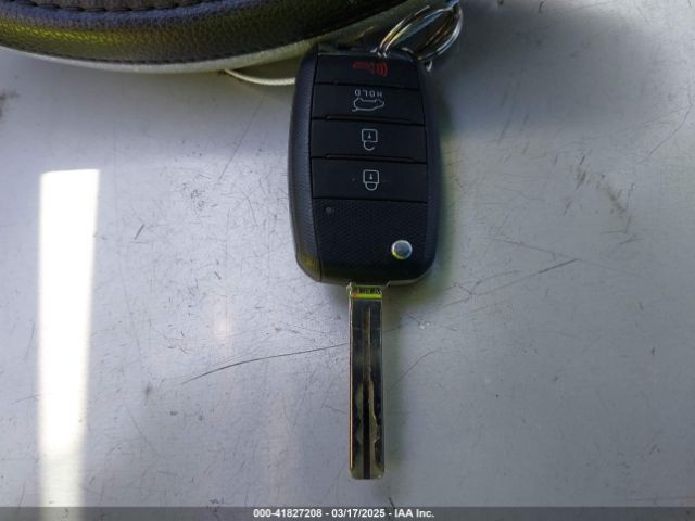 KNDJP3A55F7216101 KIA SOUL +