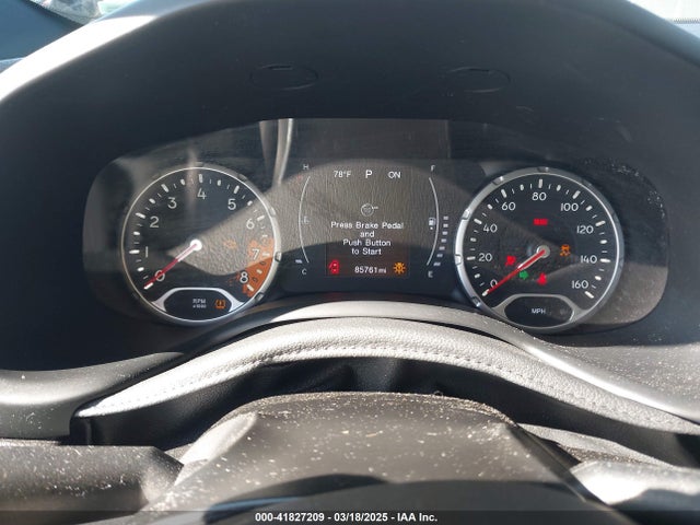 ZACCJABB5JPH34434 Jeep Renegade Latitude Fwd