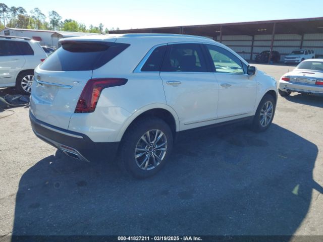 2021 CADILLAC XT5 1GYKNCR48MZ234688 Photo 3