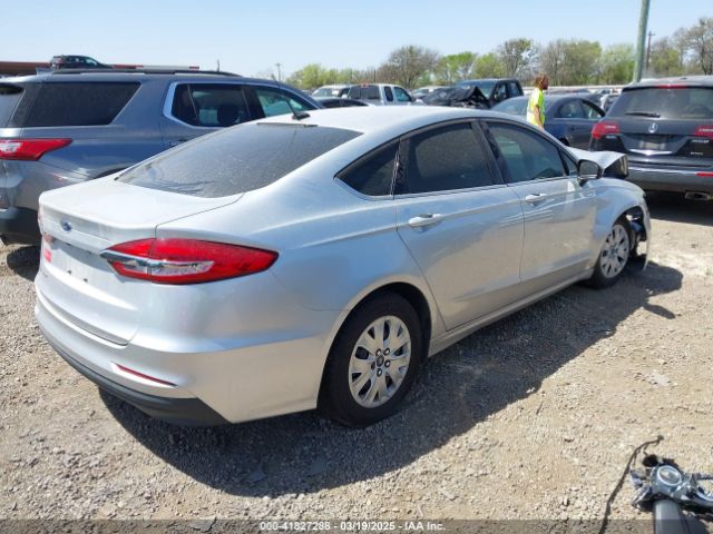 3FA6P0G71KR275393 Ford FUSION S