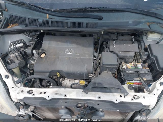 5TDKK3DC4ES417229 Toyota Sienna Le V6 8 Passenger