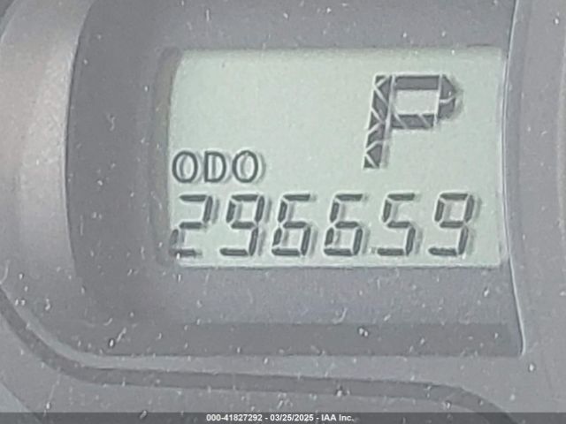 5TDKK3DC4ES417229 Toyota Sienna Le V6 8 Passenger